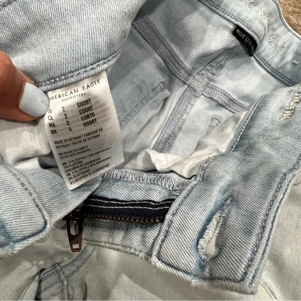 American Eagle Outfitters preloved good